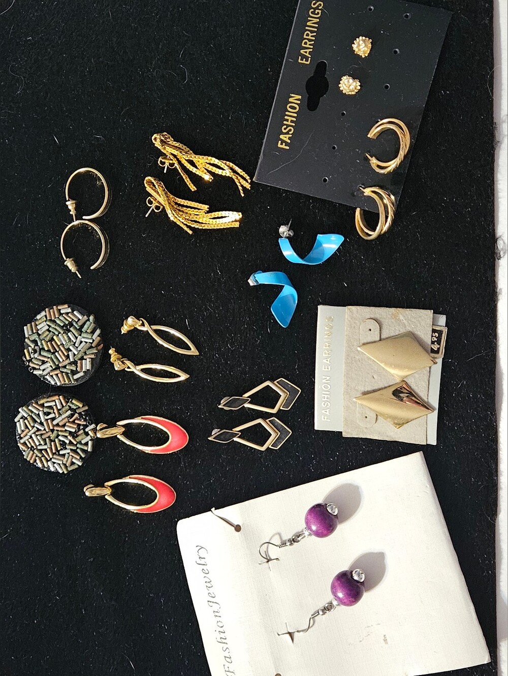 11 Pairs Of Various Vintage Fashion Earrings